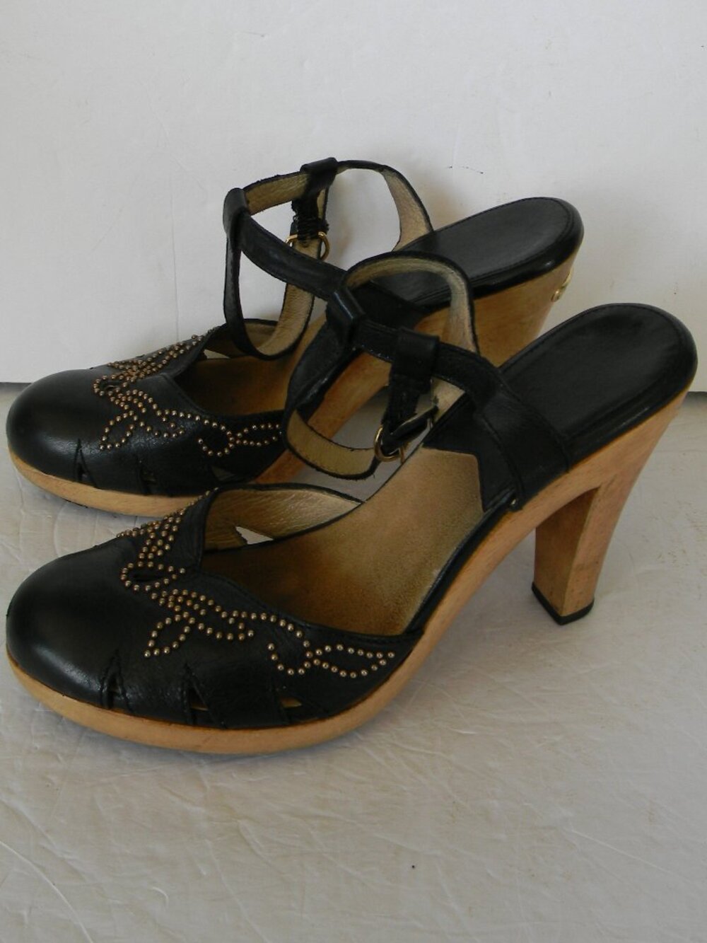 MICHAEL KORS BROWN LEATHER STUDDED ANKLE STRAP PLATFORM WOOD HEELS 6.5M